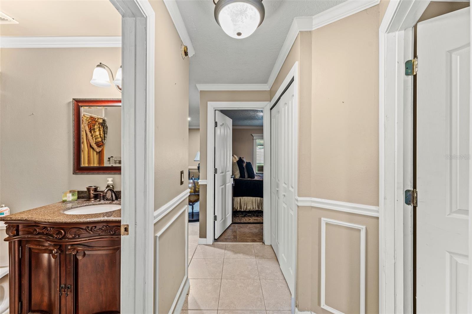 Image 29 of 43 For 12542 Idaho Woods Lane