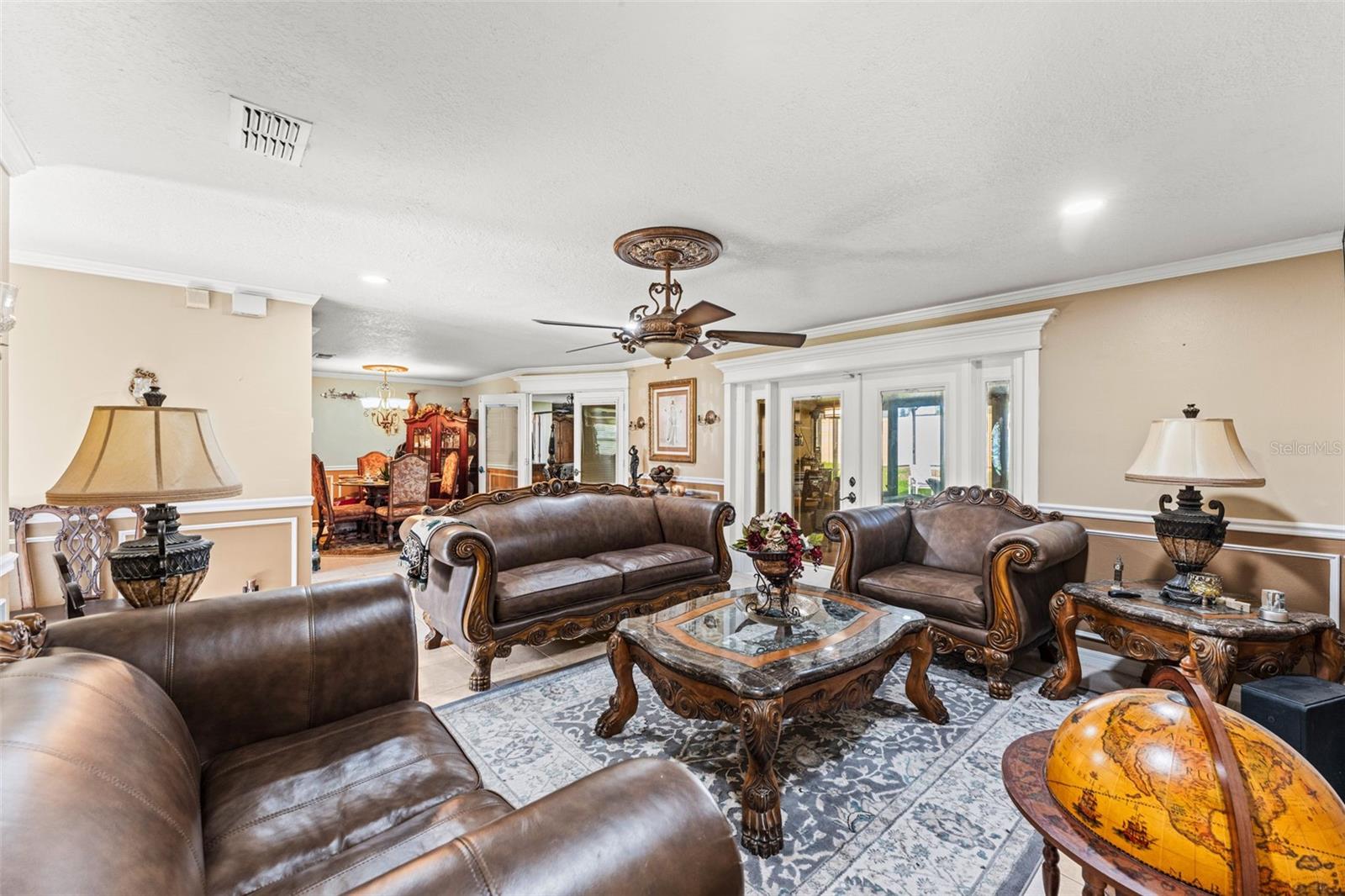 Image 9 of 43 For 12542 Idaho Woods Lane