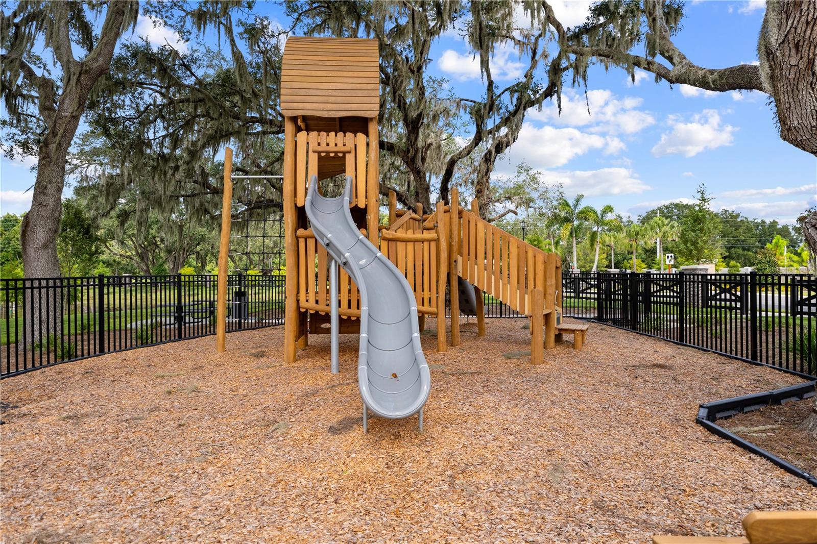 Image 40 of 50 For 11248 Blue Bay Drive