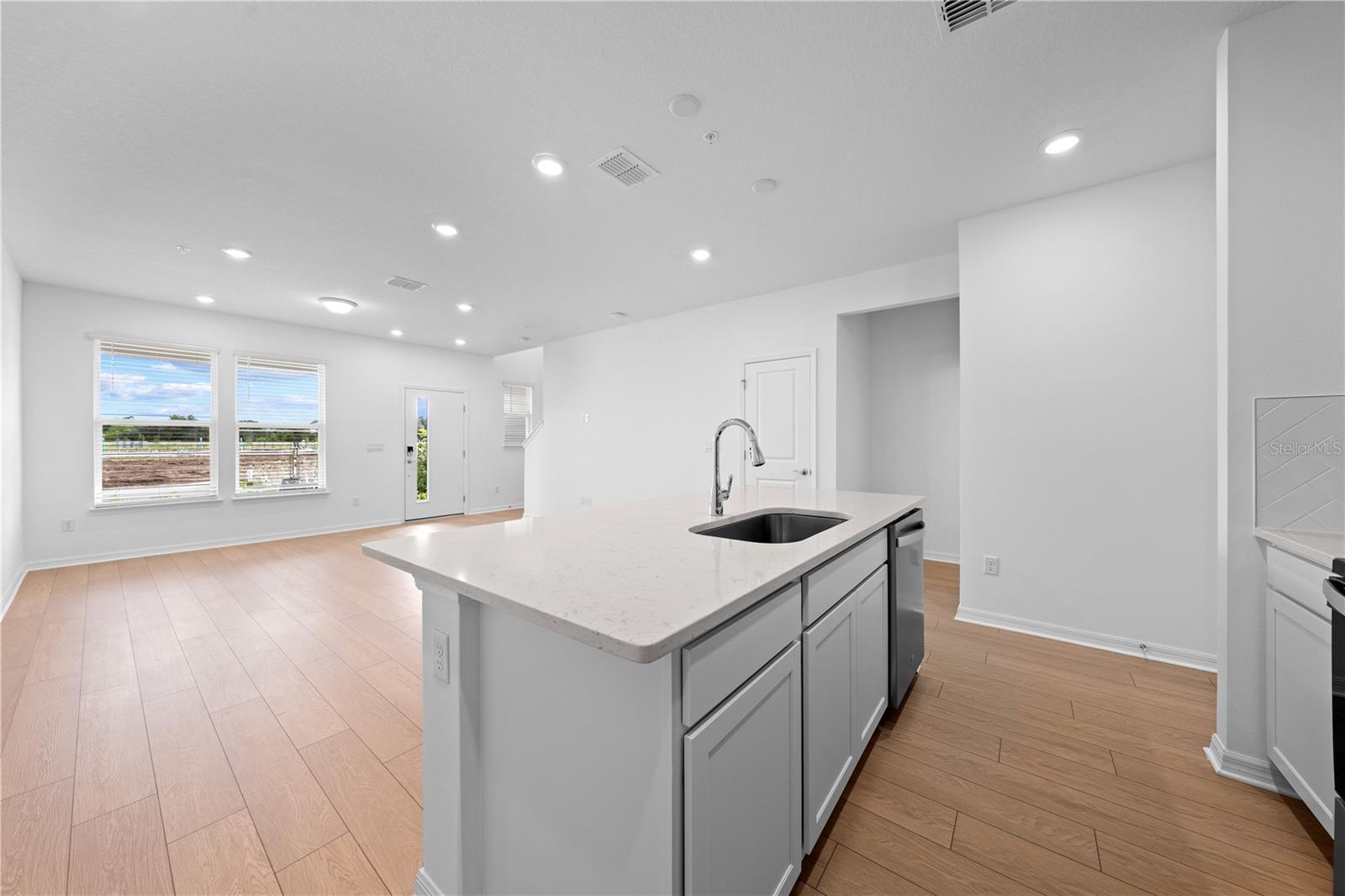 Image 7 of 50 For 11248 Blue Bay Drive