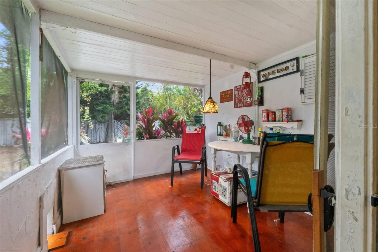 Image 15 of 27 For 1208 Citrus Oaks Avenue