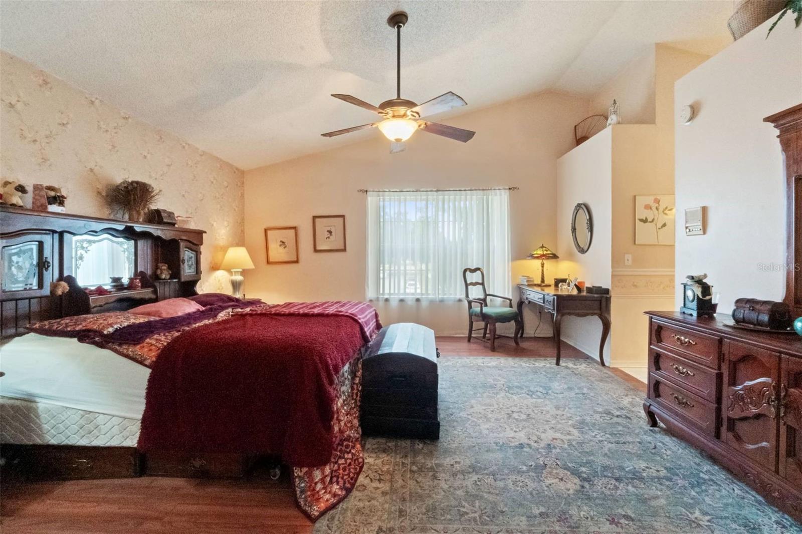 Image 19 of 27 For 1208 Citrus Oaks Avenue