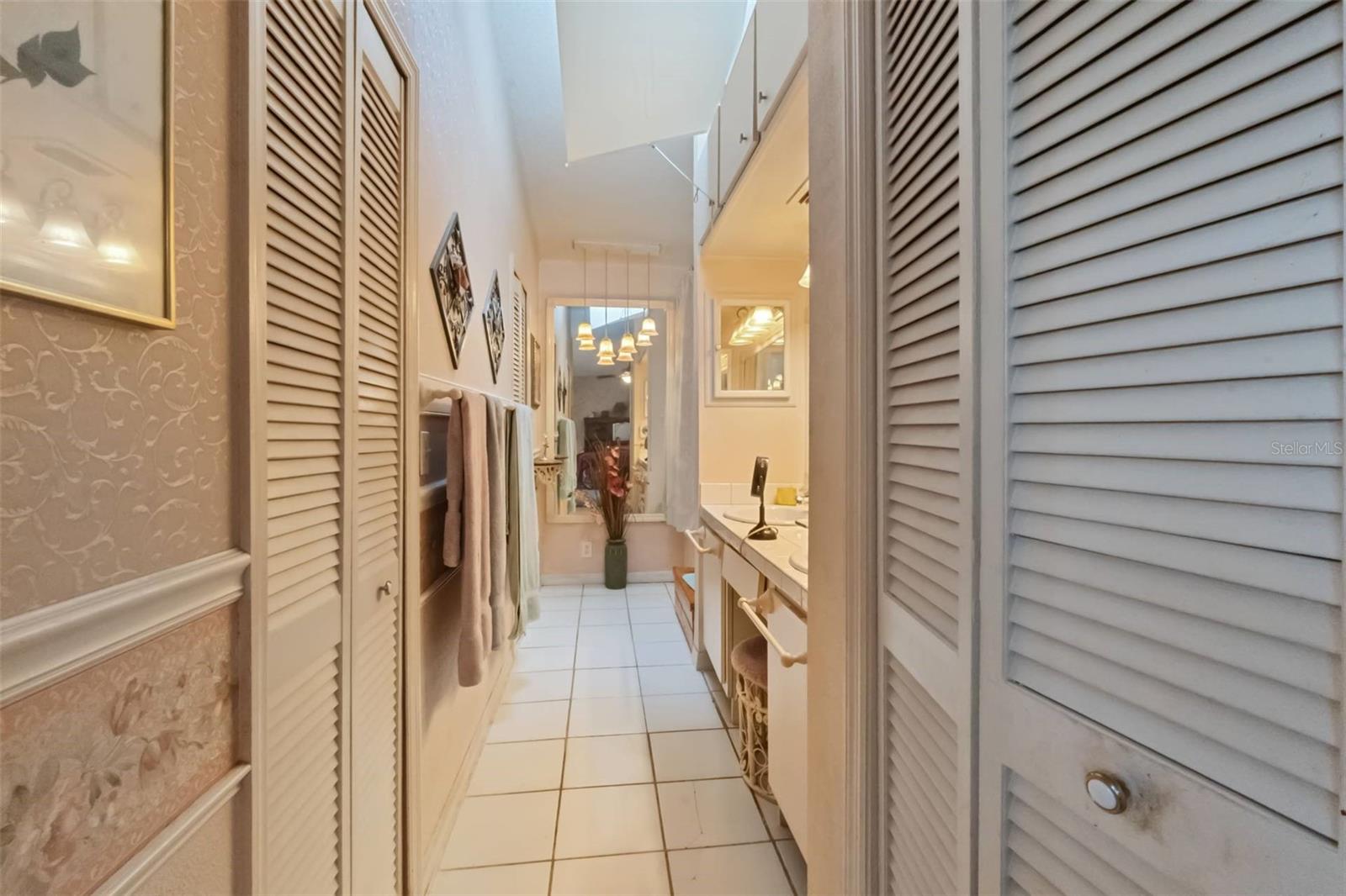 Image 20 of 27 For 1208 Citrus Oaks Avenue