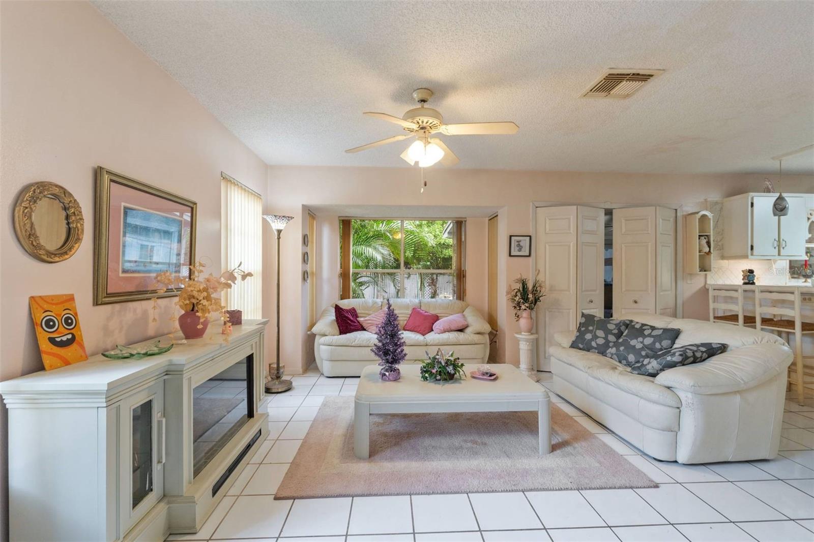 Image 5 of 27 For 1208 Citrus Oaks Avenue