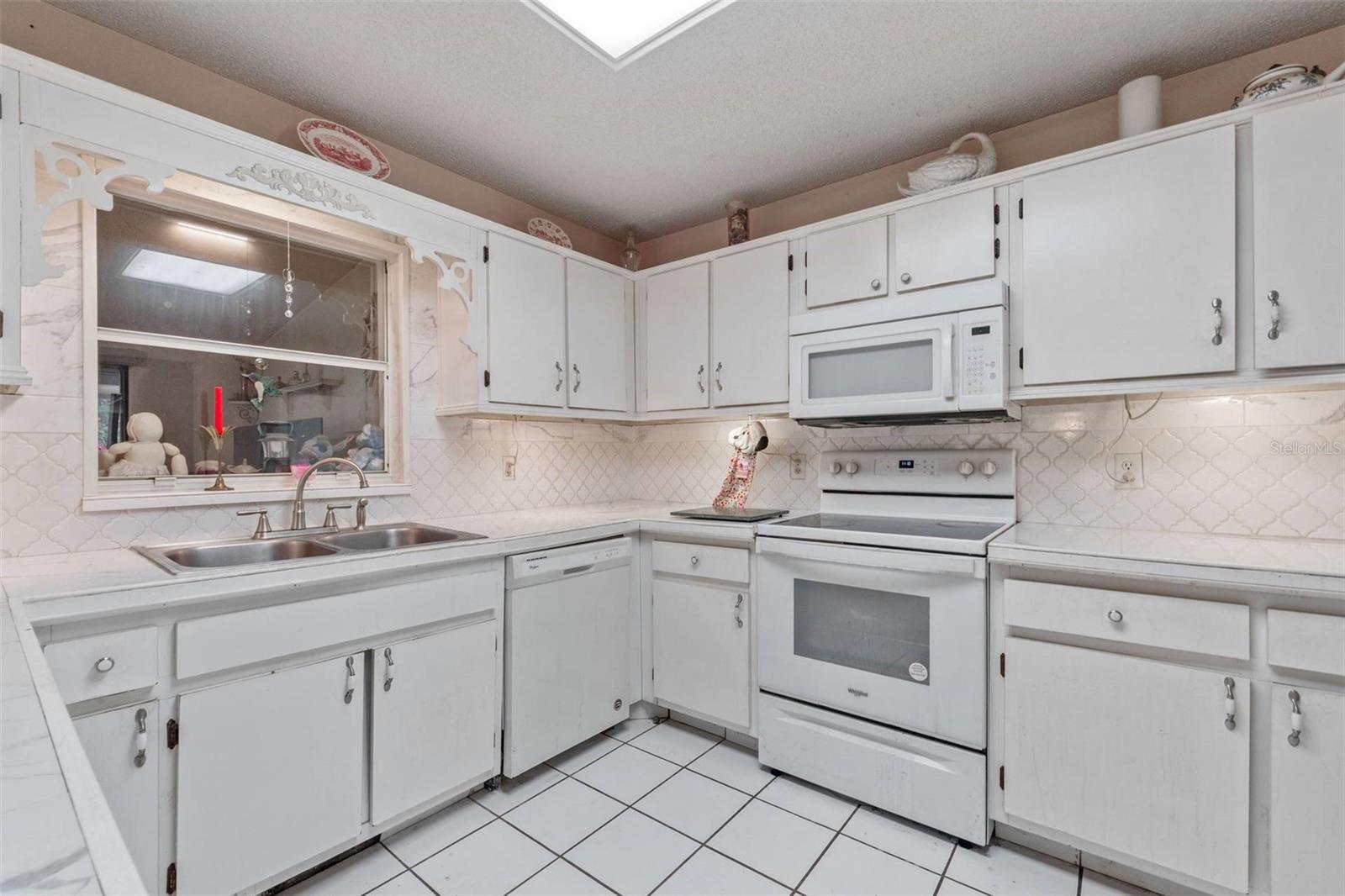 Image 7 of 27 For 1208 Citrus Oaks Avenue