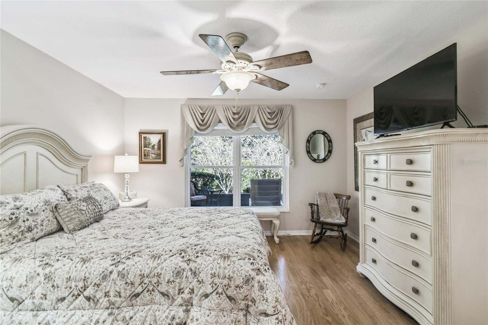 Image 20 of 52 For 513 Vineyard Way