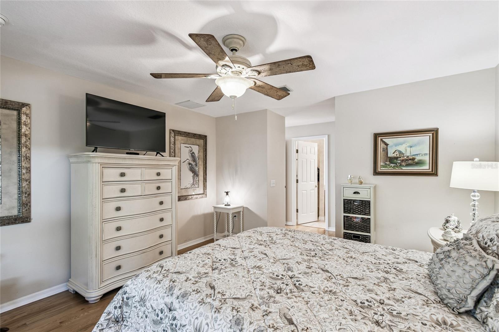 Image 22 of 52 For 513 Vineyard Way