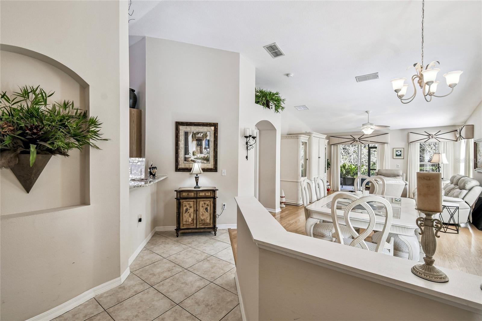 Image 4 of 52 For 513 Vineyard Way