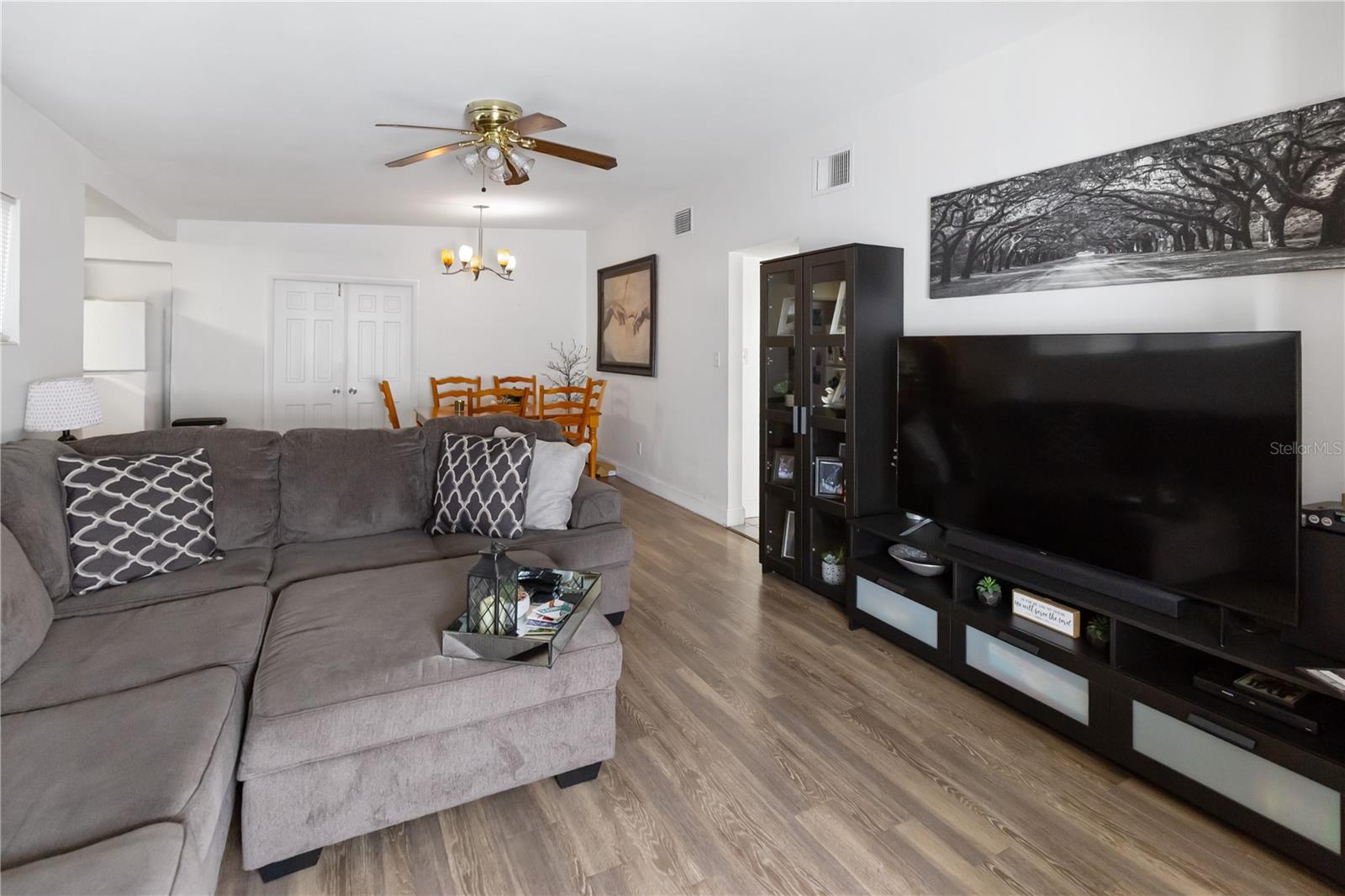 Image 18 of 47 For 4303 Anderson Road