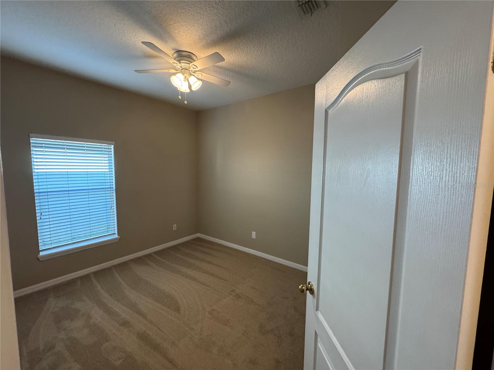 Image 15 of 33 For 2077 Great Falls Way