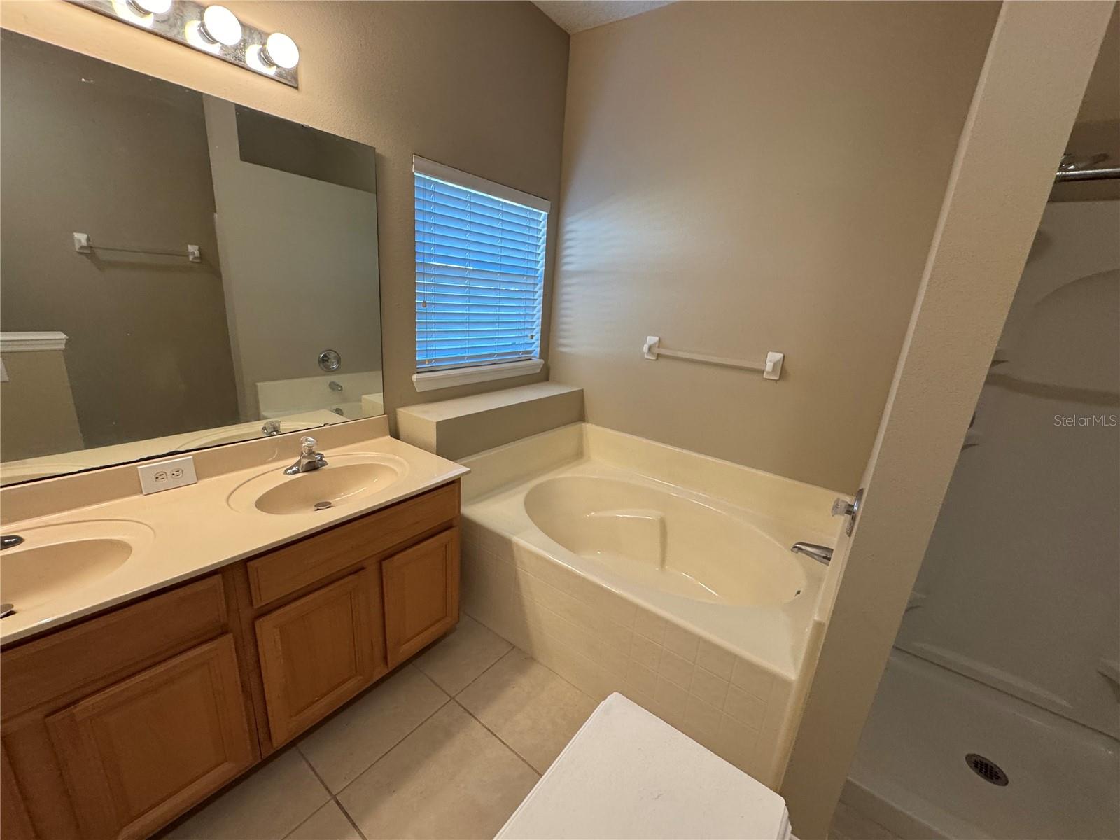 Image 26 of 33 For 2077 Great Falls Way