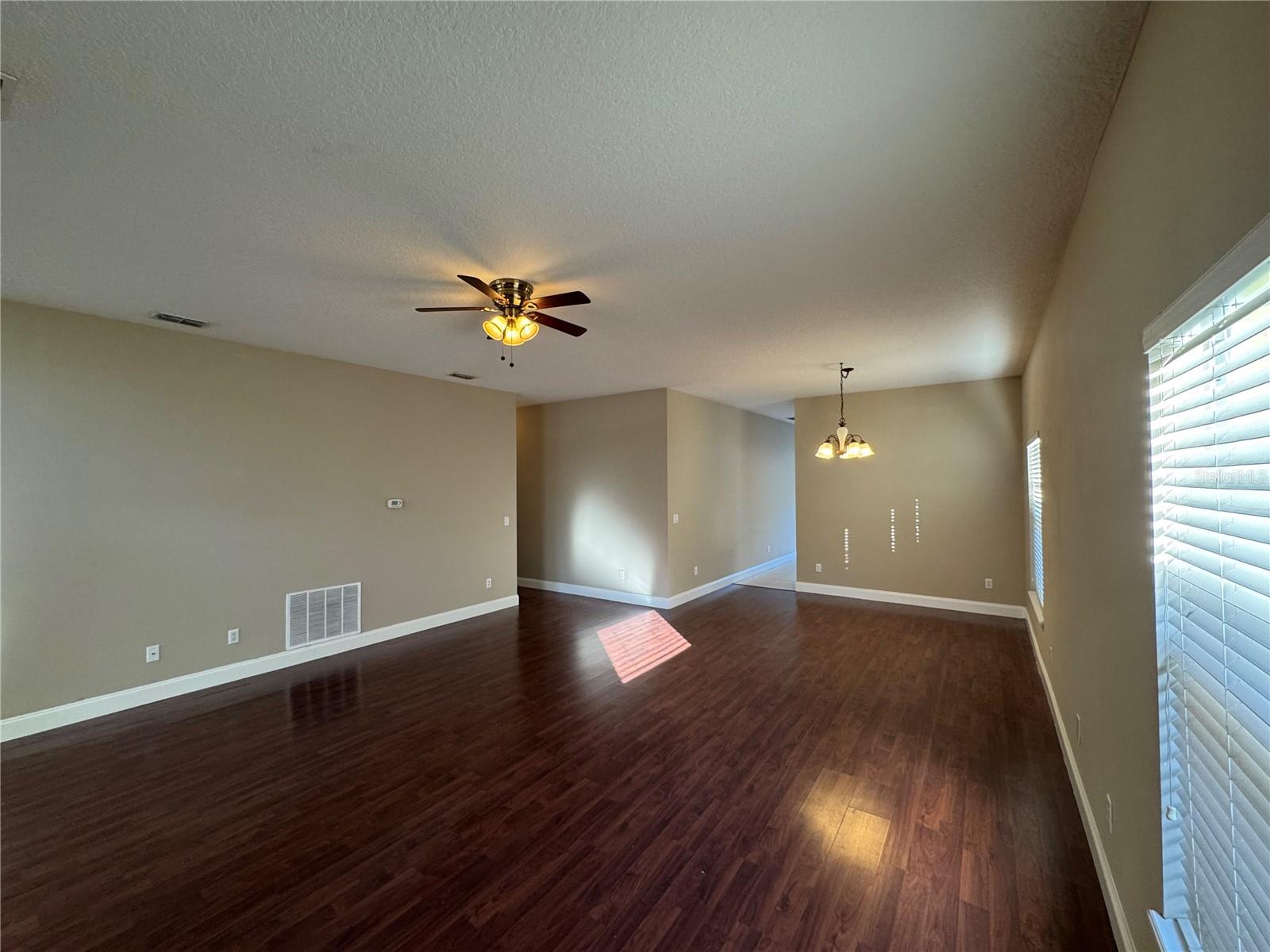 Image 4 of 33 For 2077 Great Falls Way