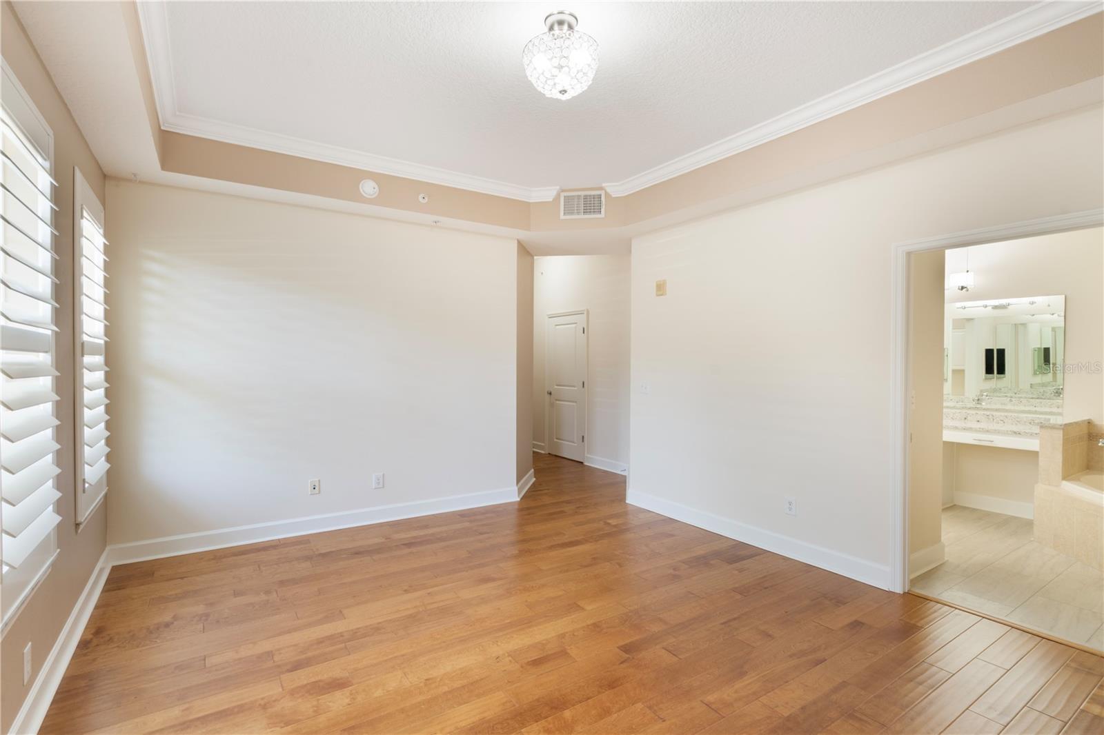 Image 14 of 36 For 1231 Wright Circle 108