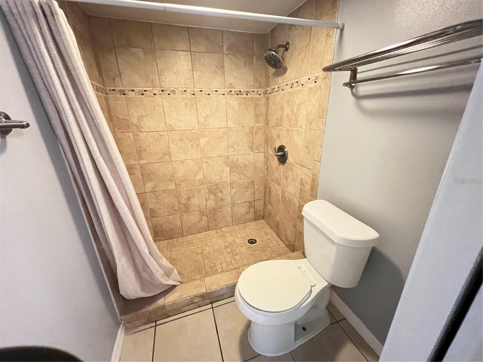 Image 10 of 18 For 2535 Alafaya Trail 65