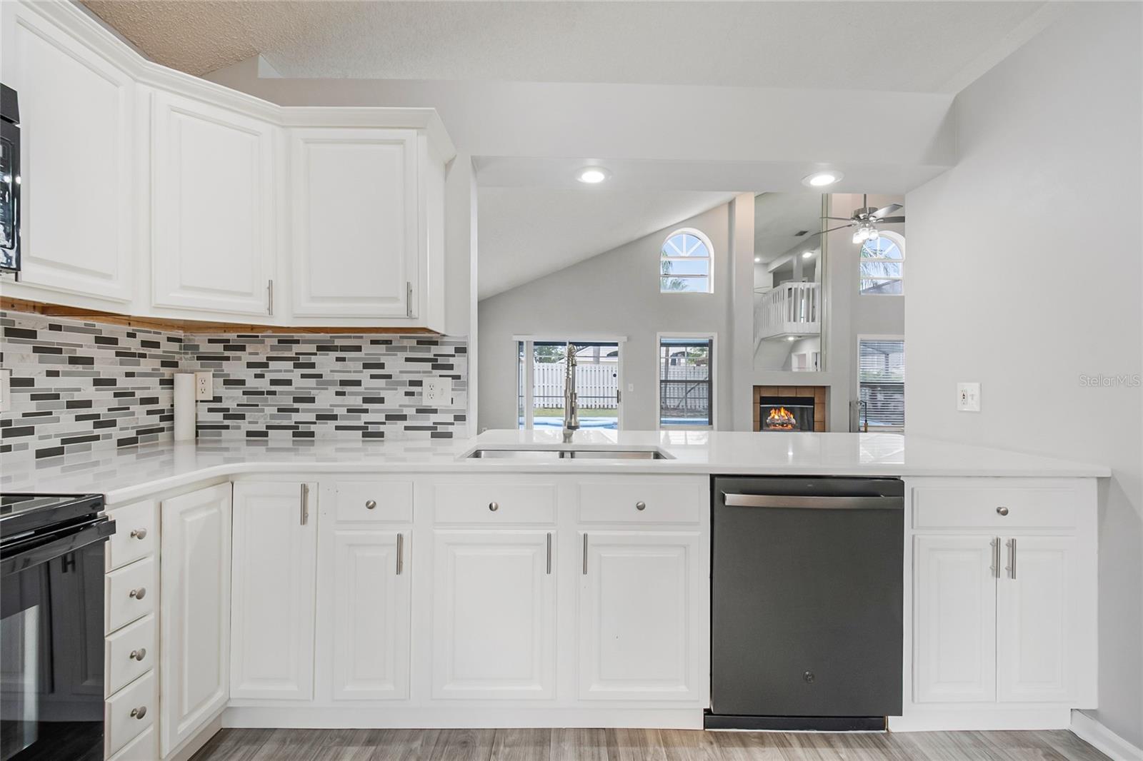 Image 10 of 45 For 2705 Stone Oak Drive