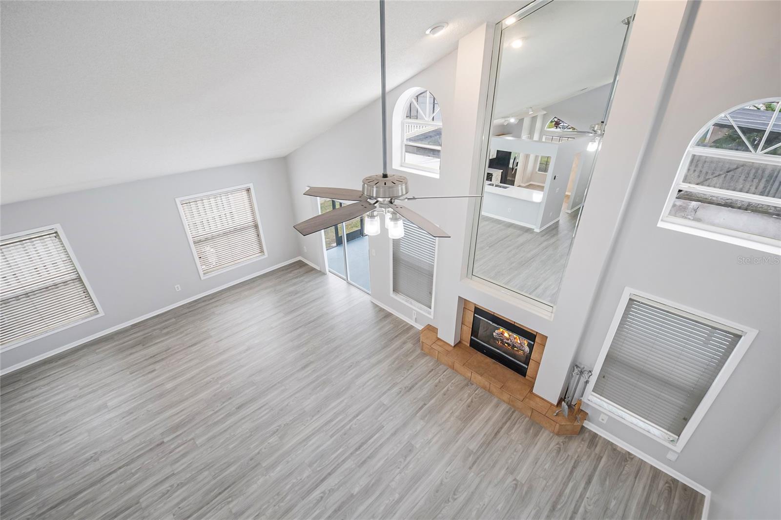 Image 31 of 45 For 2705 Stone Oak Drive