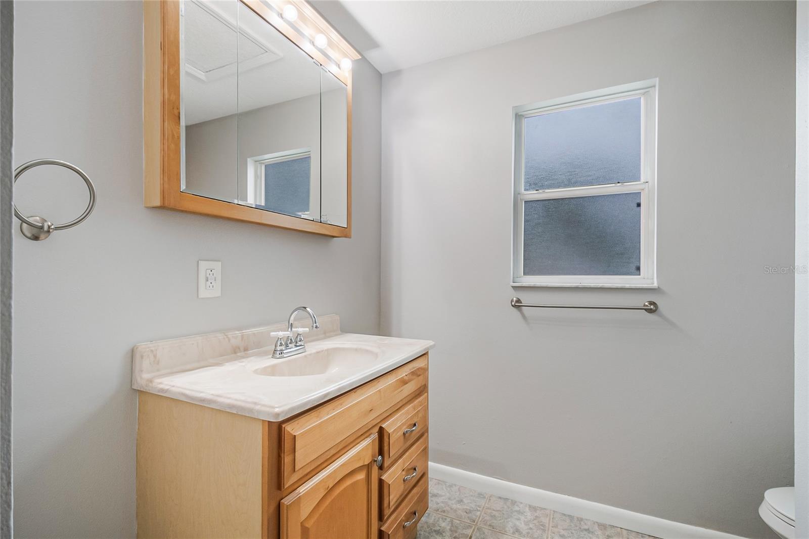 Image 36 of 45 For 2705 Stone Oak Drive