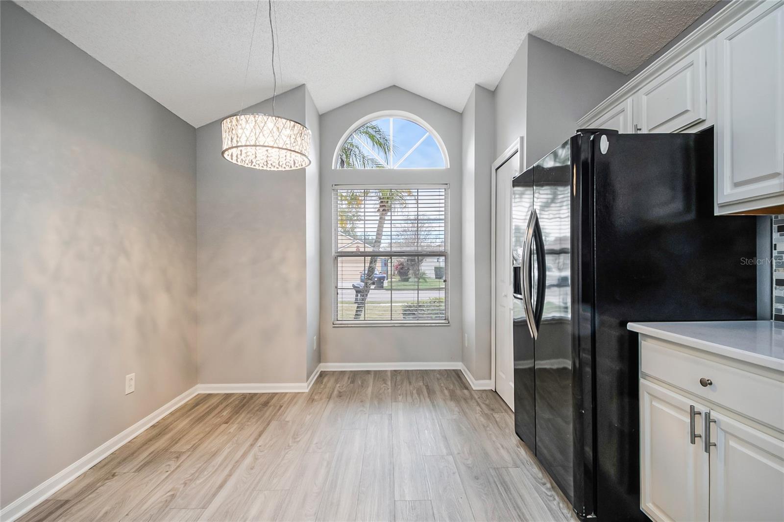 Image 8 of 45 For 2705 Stone Oak Drive