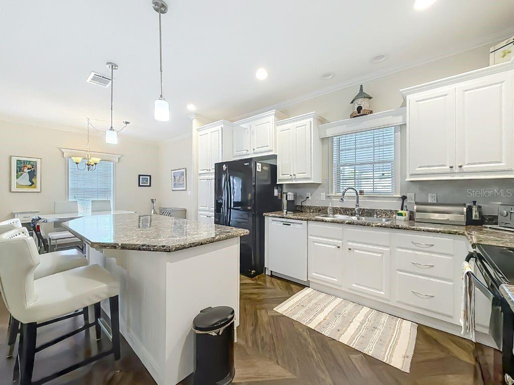 Image 12 of 34 For 110 Forest Boulevard