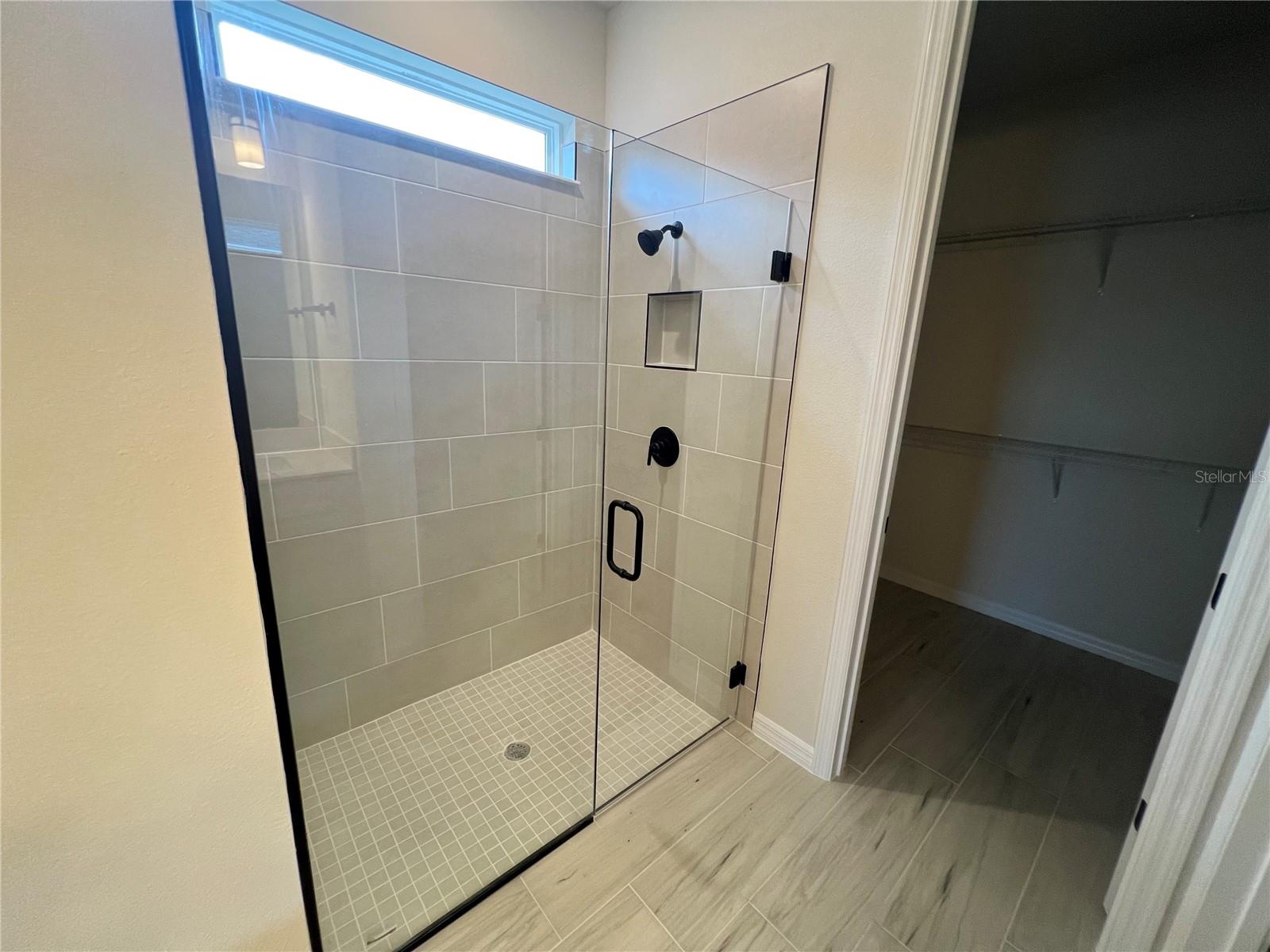 Image 8 of 23 For 6735 Willow View Avenue