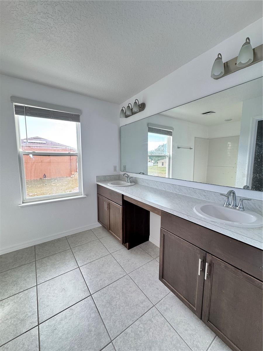 Image 24 of 32 For 803 James Drive