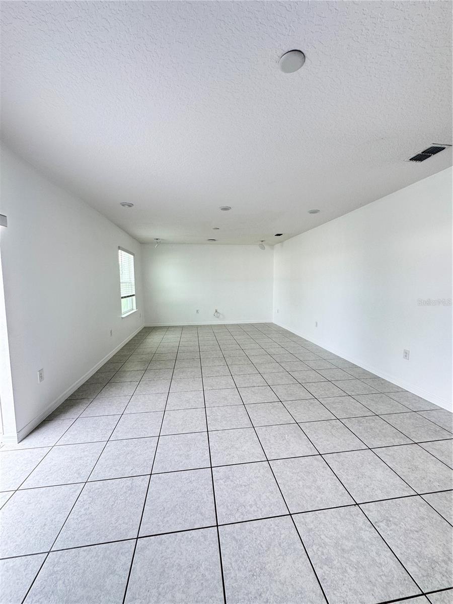 Image 6 of 32 For 803 James Drive