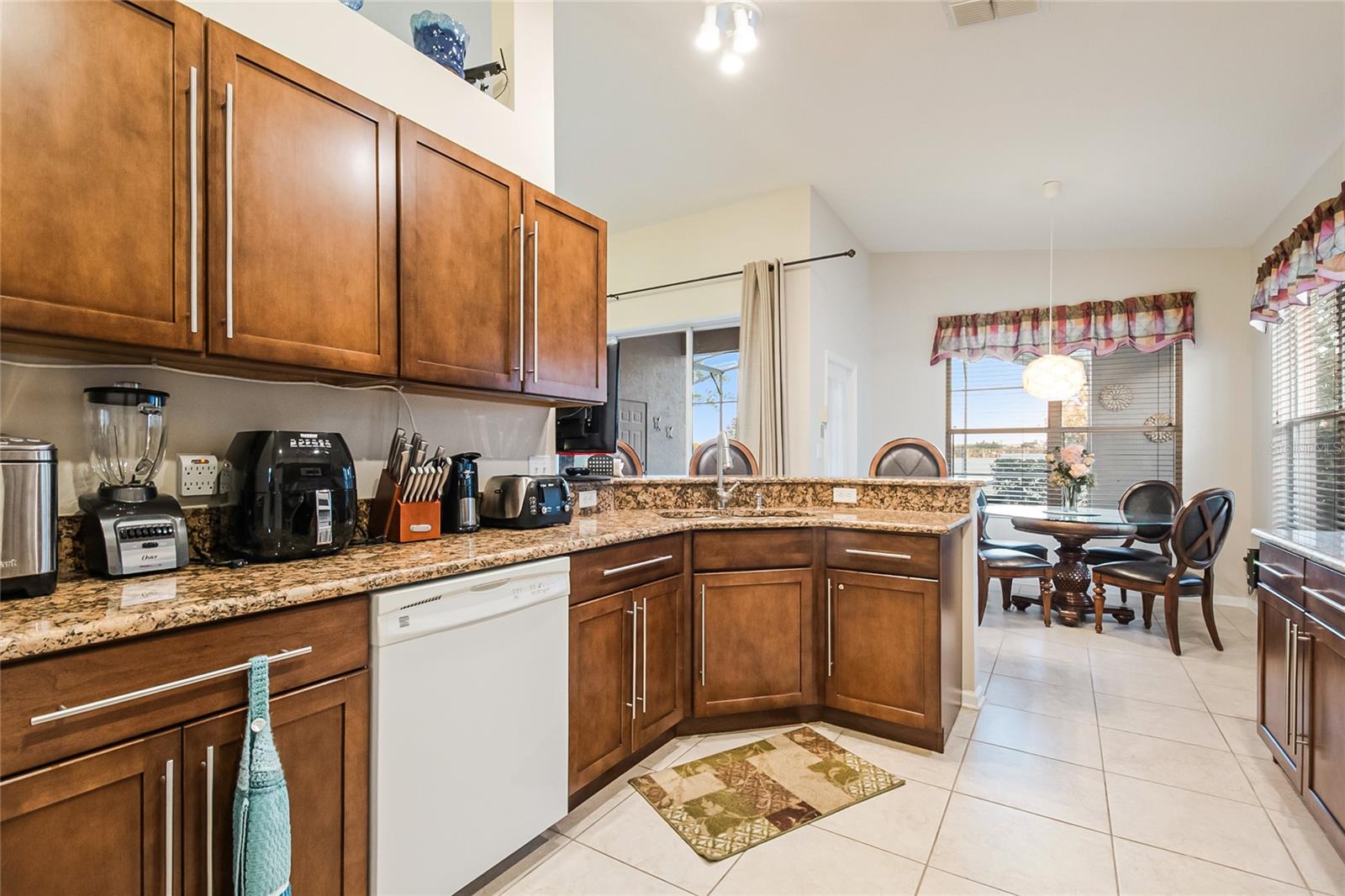 Image 13 of 50 For 8204 Fan Palm Way