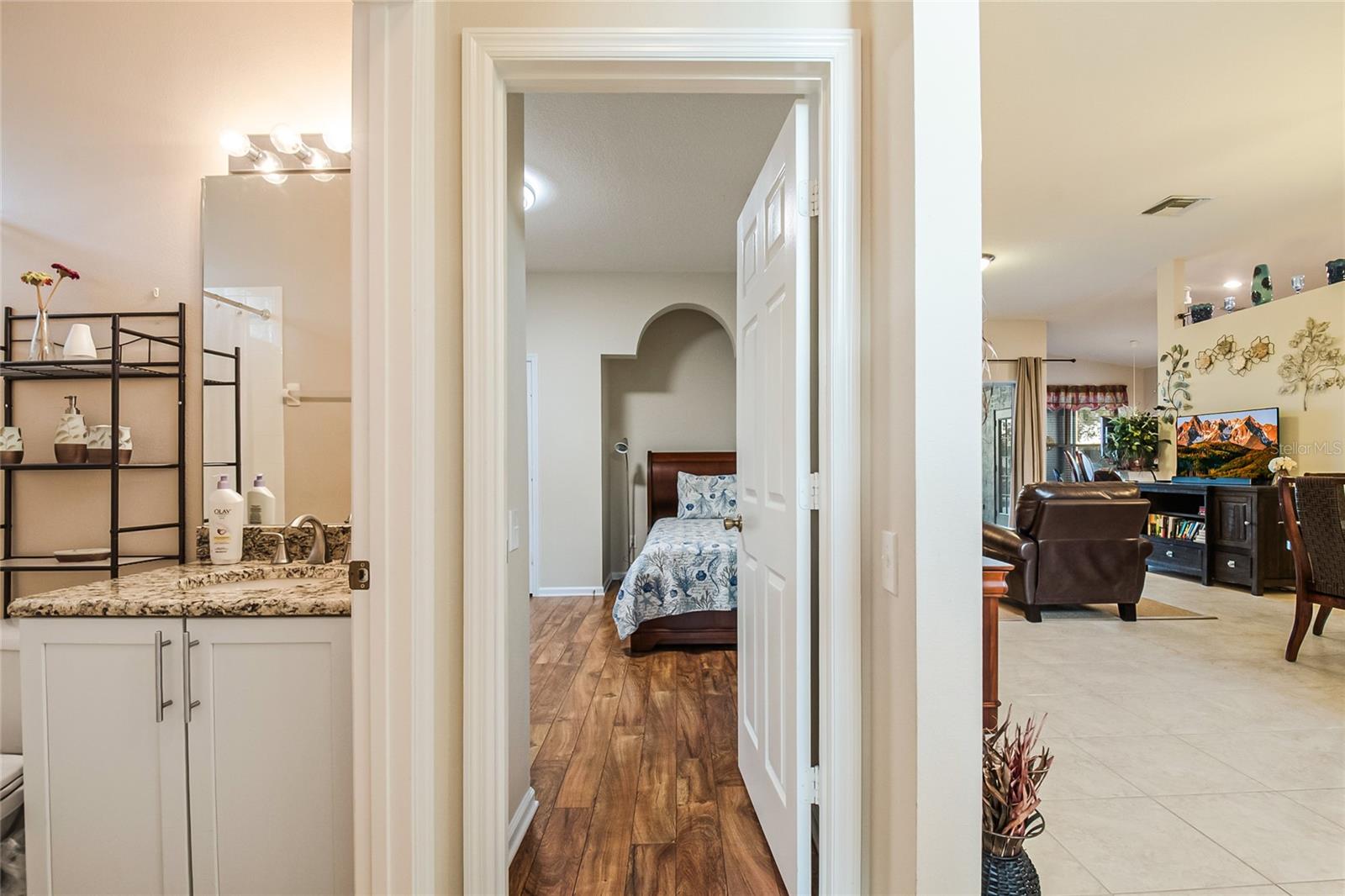 Image 29 of 50 For 8204 Fan Palm Way