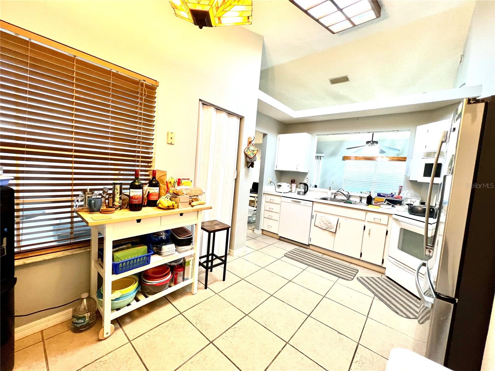 Image 14 of 21 For 873 Blackgum Court