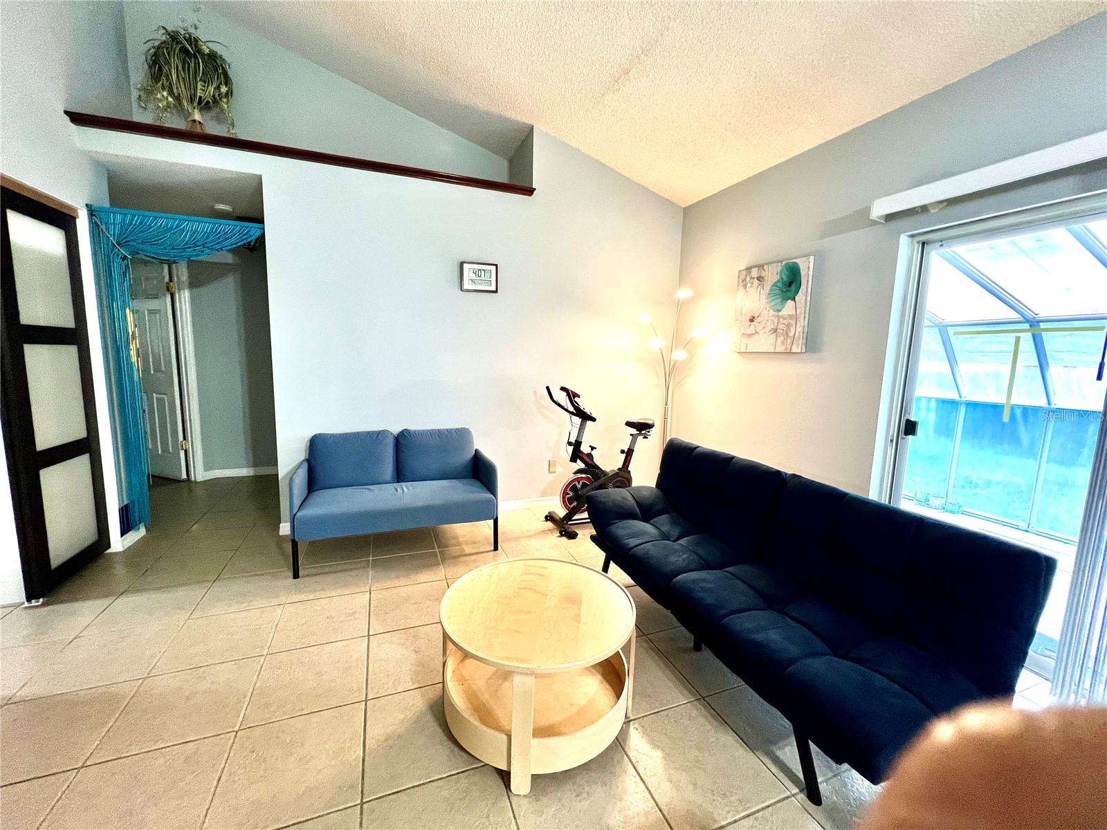 Image 8 of 21 For 873 Blackgum Court