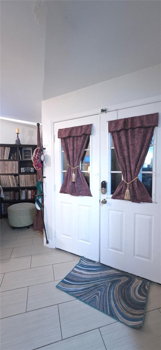 Image 7 of 34 For 9414 Brackin Street