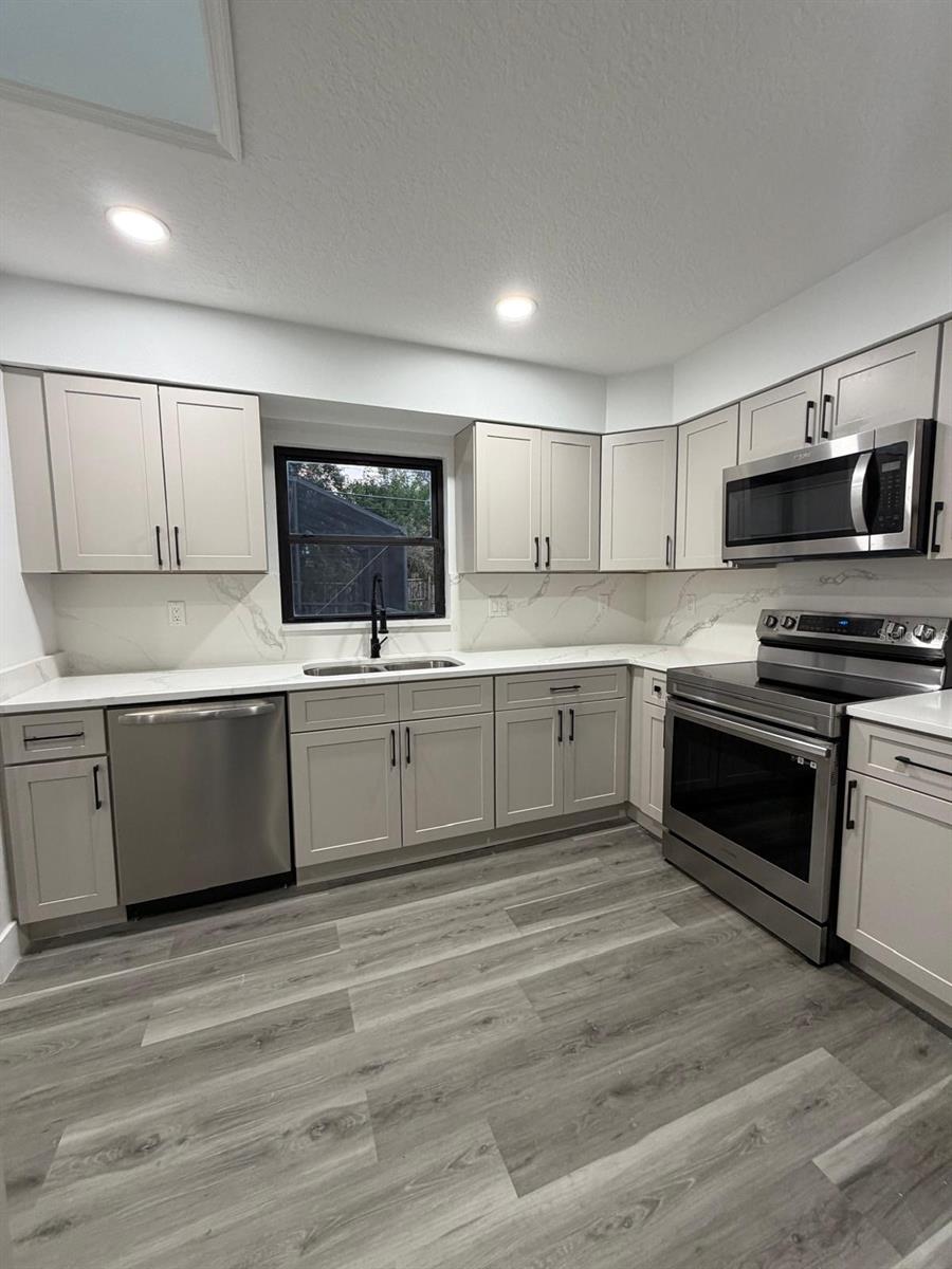 Image 10 of 28 For 731 Bongart Road