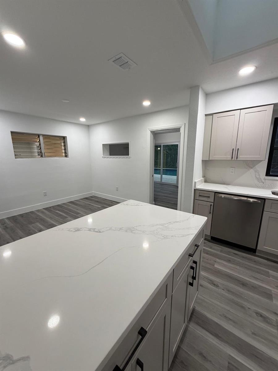 Image 11 of 28 For 731 Bongart Road