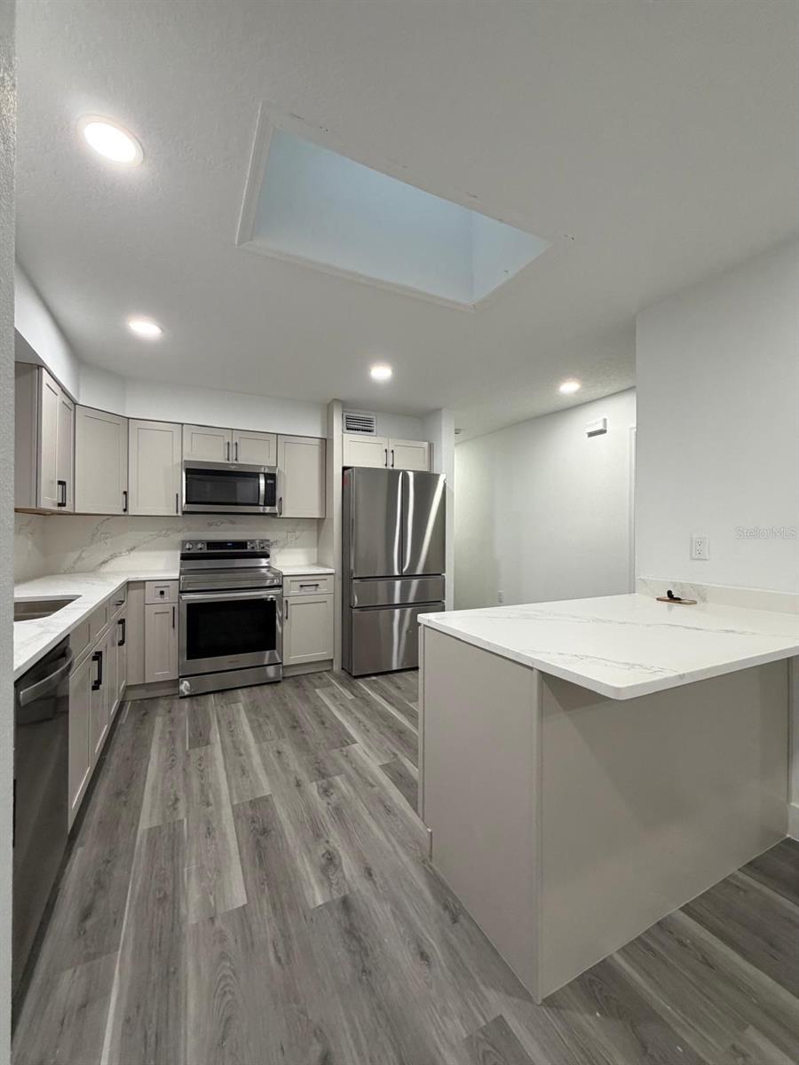 Image 16 of 28 For 731 Bongart Road