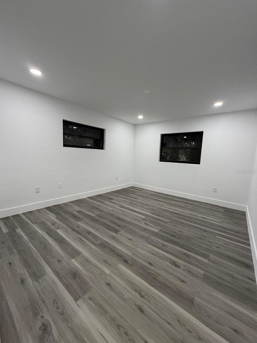 Image 17 of 28 For 731 Bongart Road