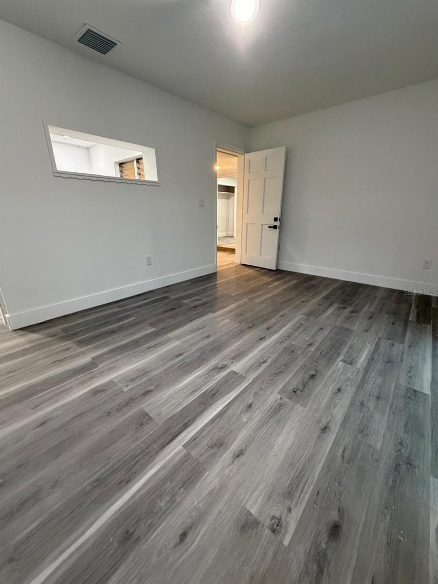 Image 20 of 28 For 731 Bongart Road