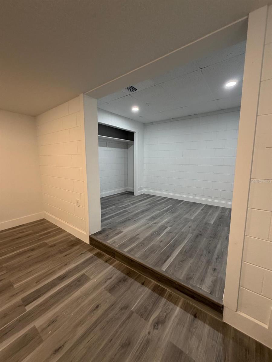 Image 23 of 28 For 731 Bongart Road