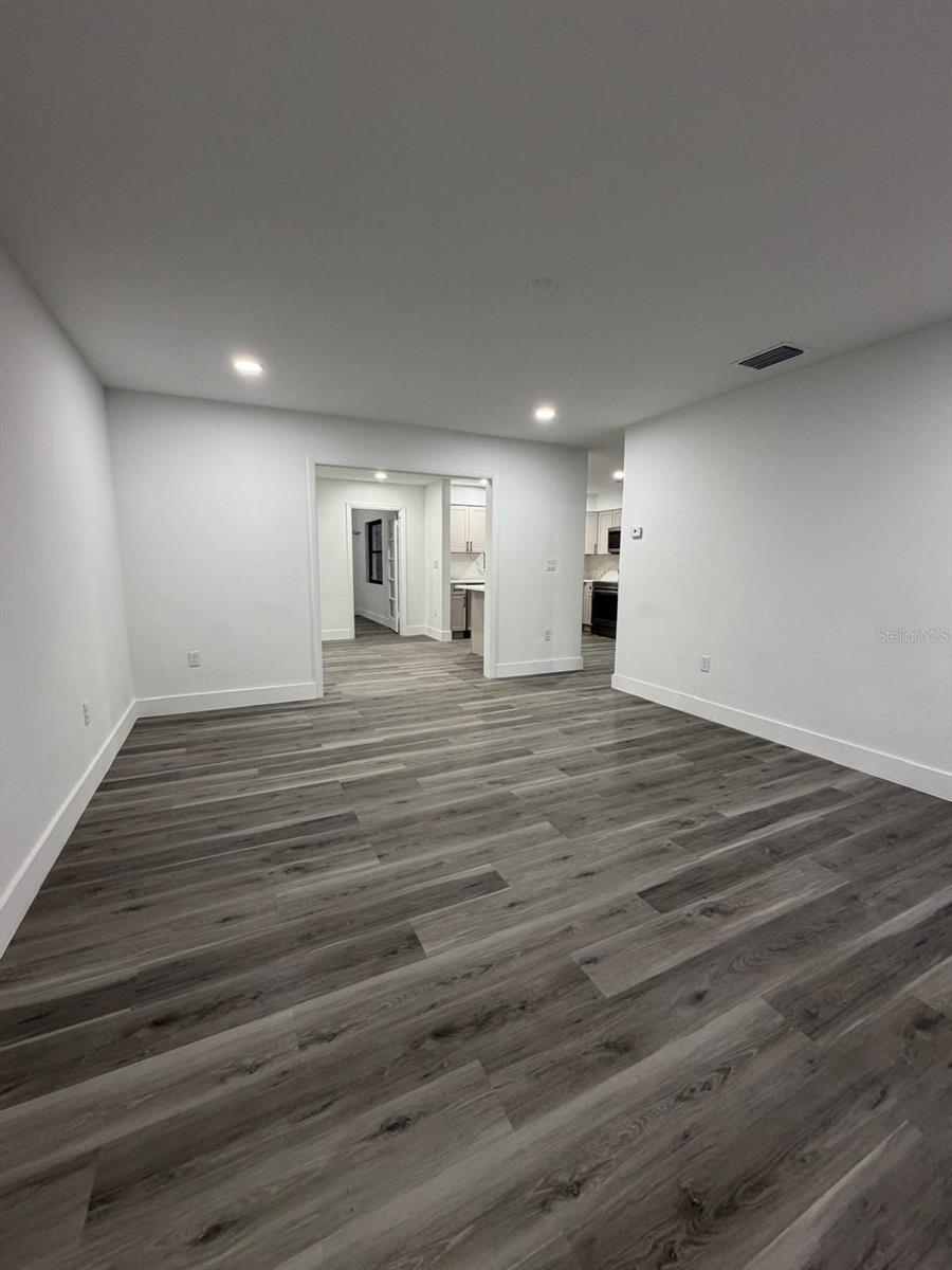 Image 5 of 28 For 731 Bongart Road