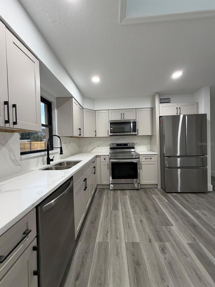 Image 9 of 28 For 731 Bongart Road