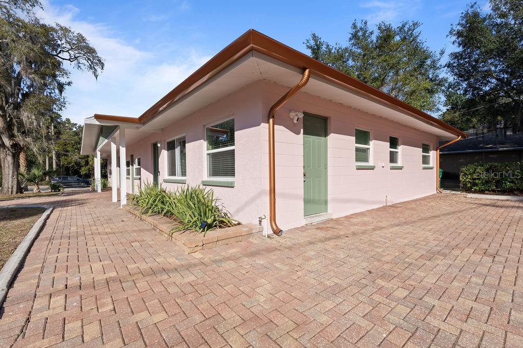 Image 33 of 72 For 11987 Maple Street