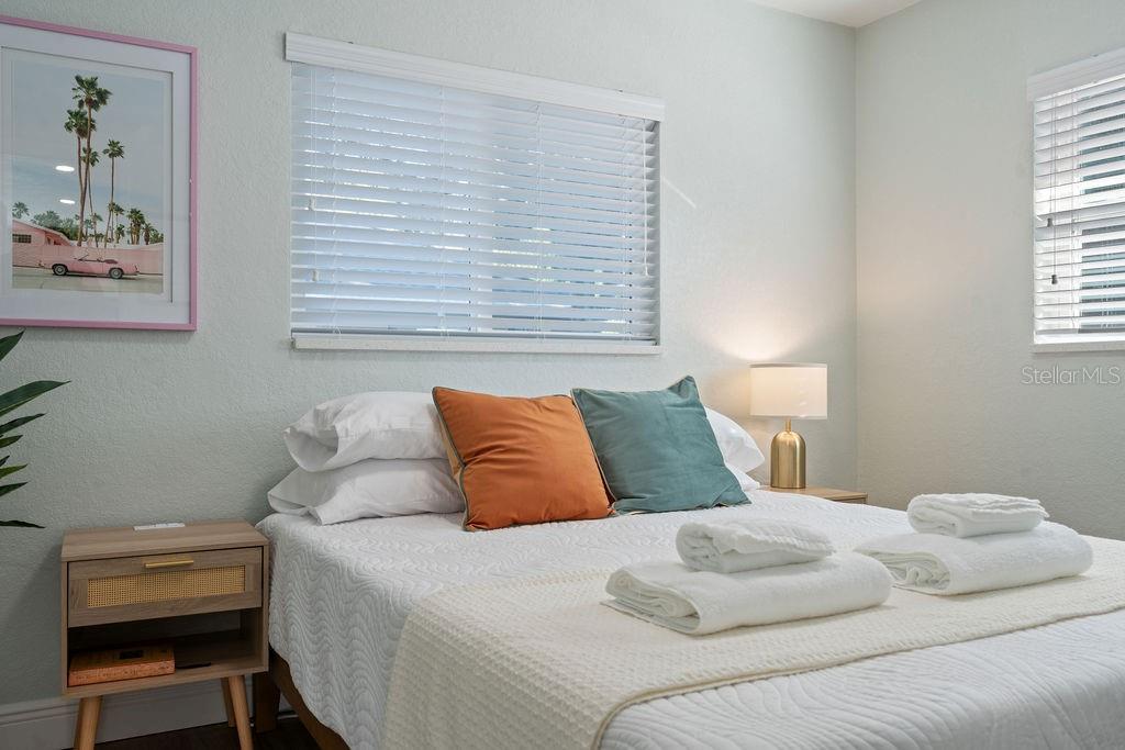 Image 35 of 72 For 11987 Maple Street