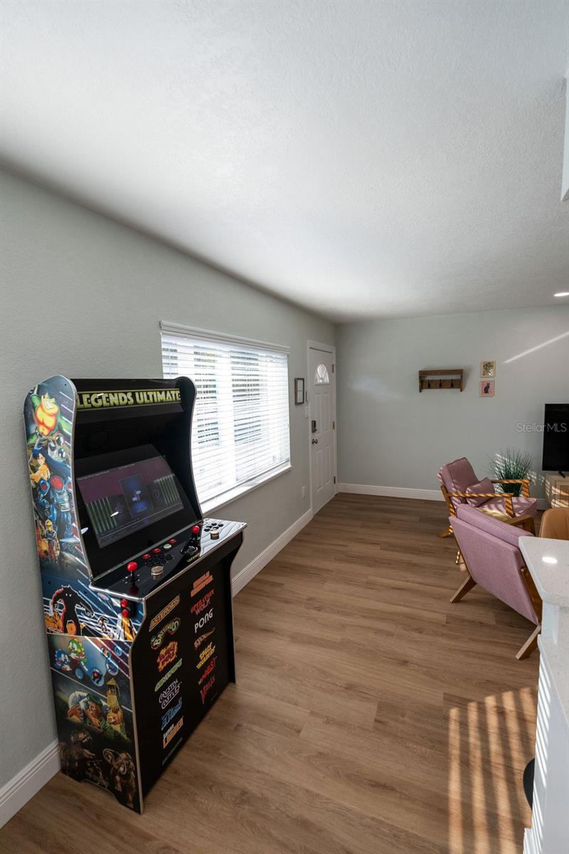 Image 62 of 72 For 11987 Maple Street