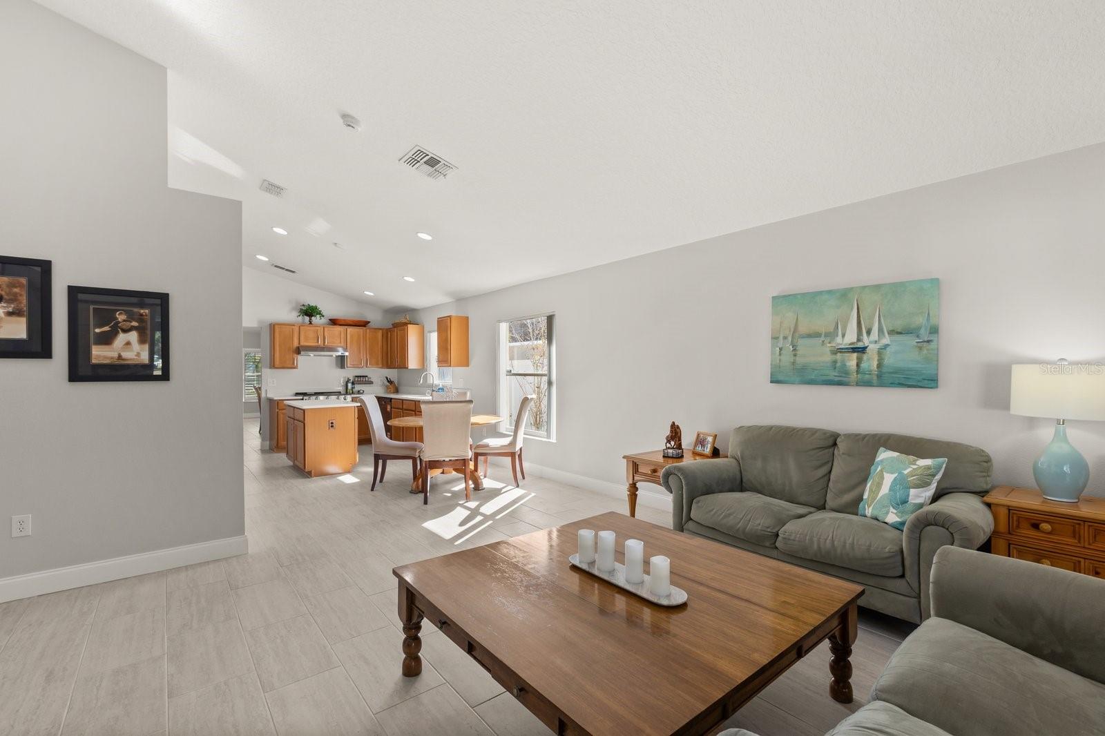 Image 18 of 31 For 3050 Mandolin Drive