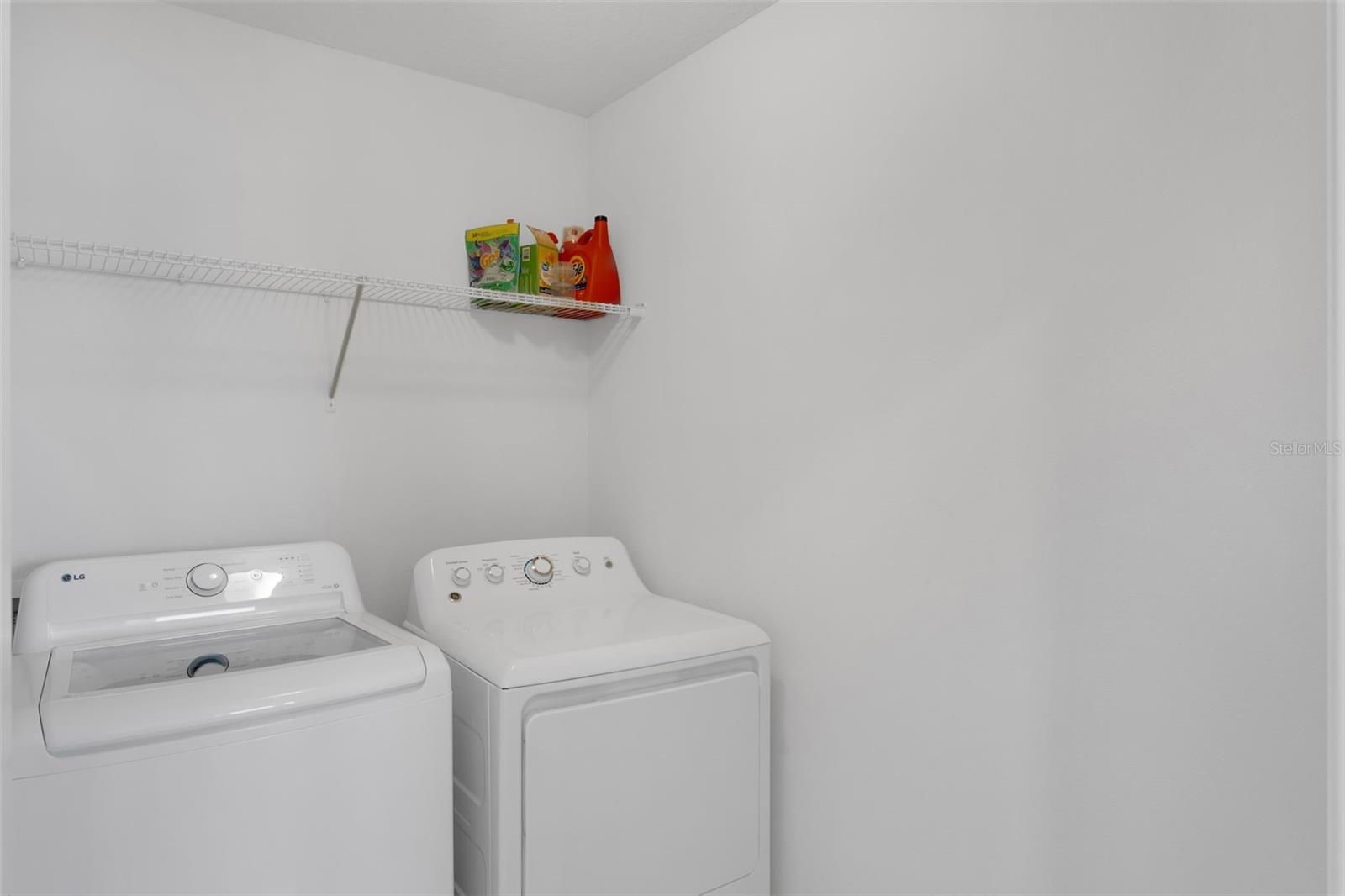 Image 21 of 41 For 2430 Bittle Way