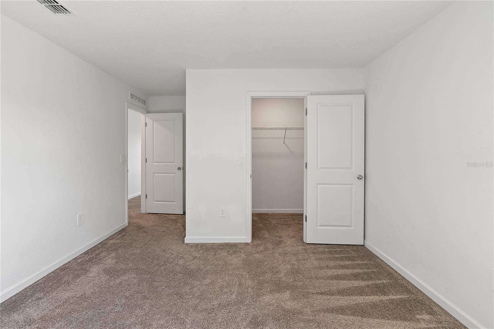 Image 22 of 39 For 4253 Twisted Twig Bend