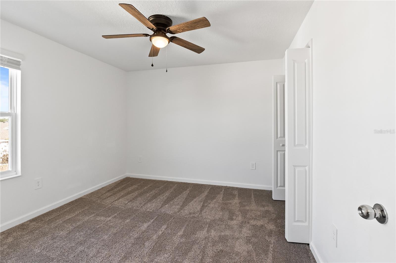 Image 30 of 39 For 4253 Twisted Twig Bend