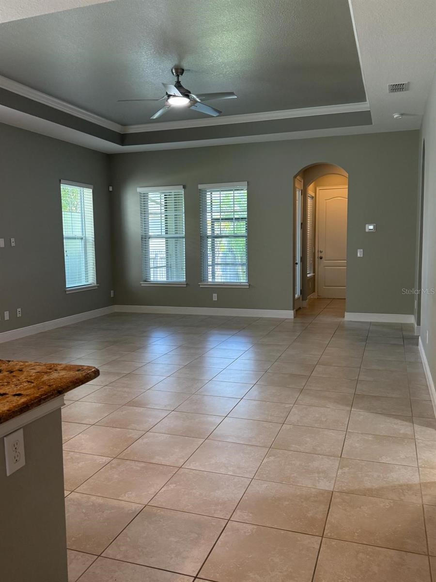 Image 12 of 38 For 13779 Eliot Avenue