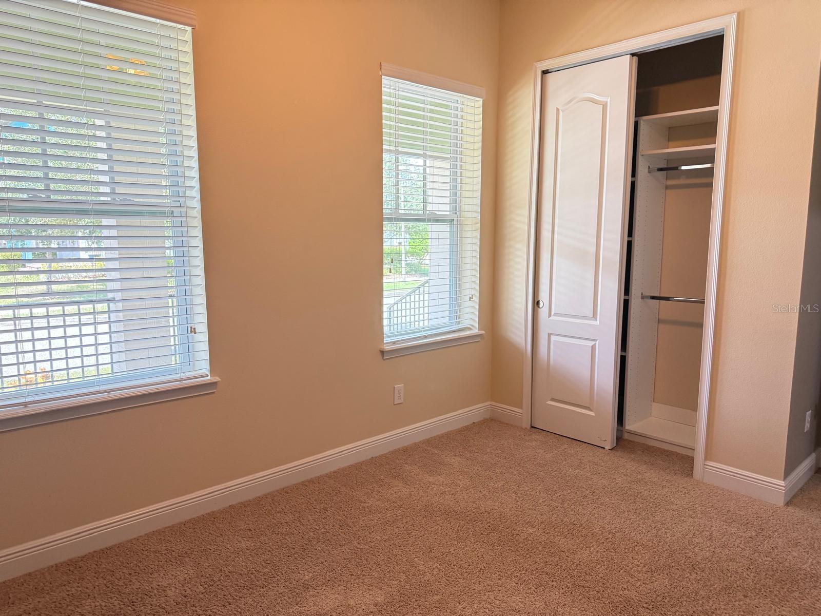 Image 27 of 38 For 13779 Eliot Avenue