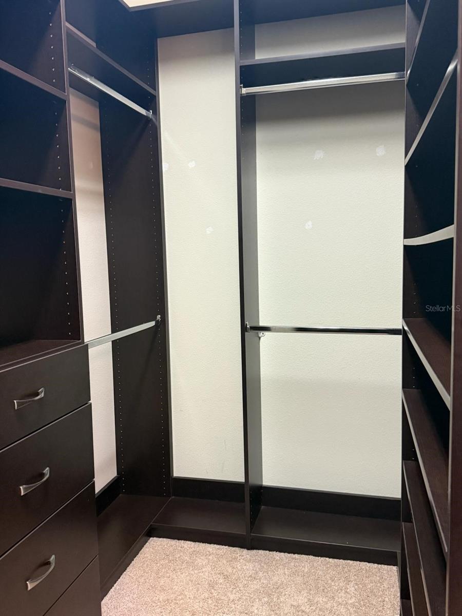 Image 31 of 38 For 13779 Eliot Avenue