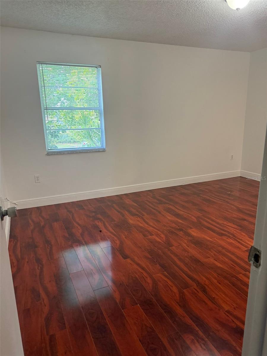 Image 8 of 18 For 6036 Amberly Court T23